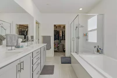 2051 Petunia Dr, Hollister, CA 95023 - Photo 11