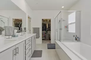 2051 Petunia Dr, Hollister, CA 95023 - Photo 11