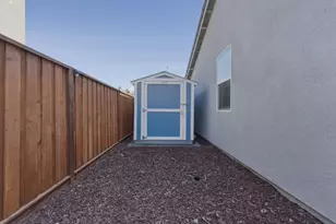 2051 Petunia Dr, Hollister, CA 95023 - Photo 13