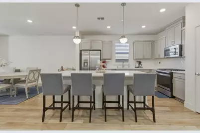 2051 Petunia Dr, Hollister, CA 95023 - Photo 7
