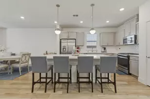 2051 Petunia Dr, Hollister, CA 95023 - Photo 7