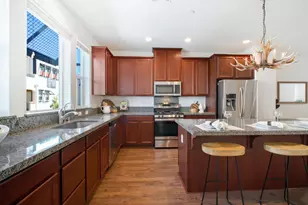 61 Montecito Vista Dr 6, San Jose, CA 95111 - Photo 17