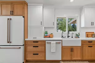 302 Carbonera Dr, Santa Cruz, CA 95060 - Photo 15