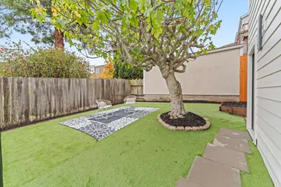 339 Monterey St, Brisbane, CA 94005 - Photo 25