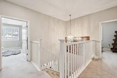 100 Crestview Cir, Daly City, CA 94015 - Photo 11