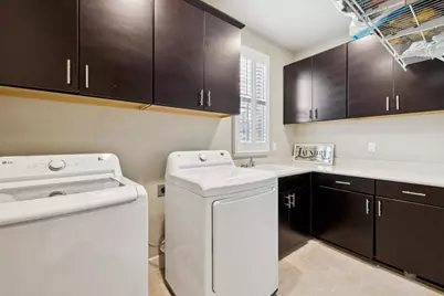 100 Crestview Cir, Daly City, CA 94015 - Photo 27