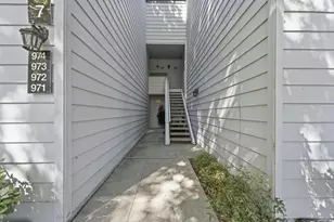 905 Middlefield 971, Mountain View, CA 94043 - Photo 23