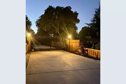 20599 Leonard Rd, Saratoga, CA 95070 - Photo 15