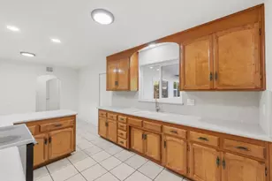 762 Westridge Dr, San Jose, CA 95117 - Photo 11