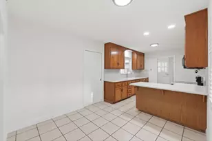 762 Westridge Dr, San Jose, CA 95117 - Photo 9