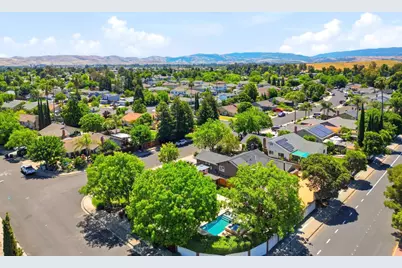 1780 Honeysuckle Rd, Livermore, CA 94551 - Photo 51