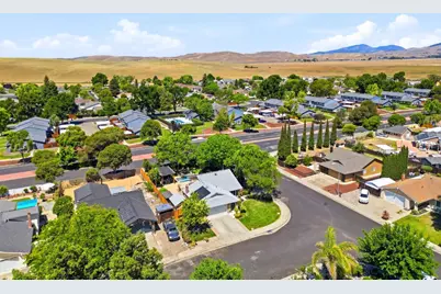 1780 Honeysuckle Rd, Livermore, CA 94551 - Photo 47