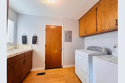 737 Helen Dr, Hollister, CA 95023 - Photo 11