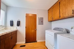 737 Helen Dr, Hollister, CA 95023 - Photo 11