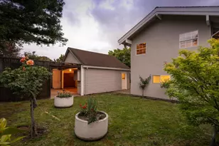 748 Acacia Dr, Burlingame, CA 94010 - Photo 33