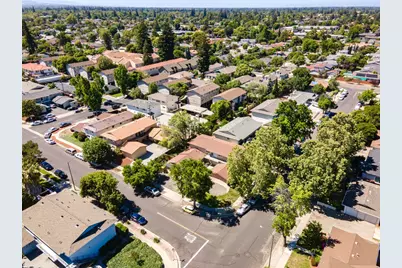 1395 Ontario Ln, Campbell, CA 95008 - Photo 37