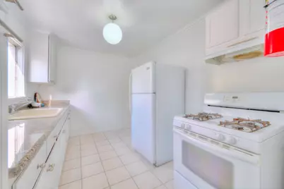 6029 Macarthur Blvd, Oakland, CA 94605 - Photo 11