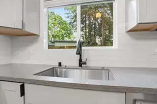 18115 La Verne Dr, Los Gatos, CA 95033 - Photo 17