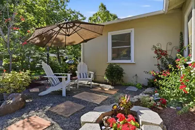 1074 Cherry Ave, San Jose, CA 95125 - Photo 27