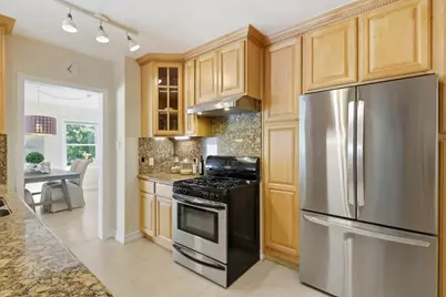 1074 Cherry Ave, San Jose, CA 95125 - Photo 11