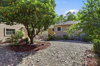 1074 Cherry Ave, San Jose, CA 95125 - Photo 35