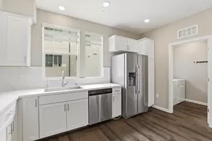 326 Agustin Narvaez St 4, San Jose, CA 95136 - Photo 13