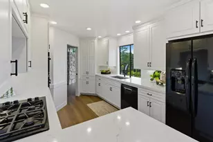 27000 Appaloosa Way, Los Altos Hills, CA 94022 - Photo 23