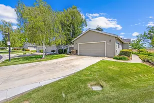 905 Helen Dr, Hollister, CA 95023 - Photo 3