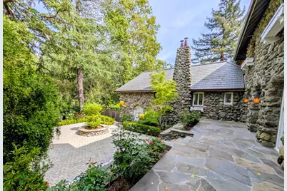 350 Willowbrook Rd, Portola Valley, CA 94028 - Photo 5
