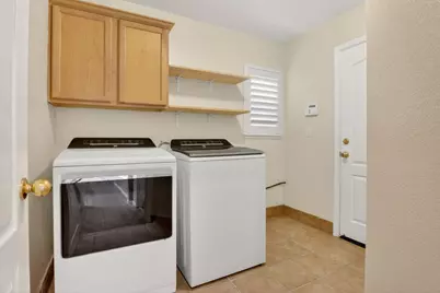 5433 Gladstone Dr, Stockton, CA 95219 - Photo 23