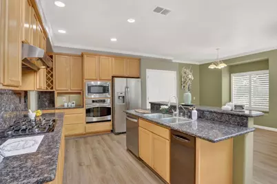 5433 Gladstone Dr, Stockton, CA 95219 - Photo 17