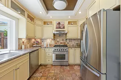 18819 Sydney Cir, Castro Valley, CA 94546 - Photo 23
