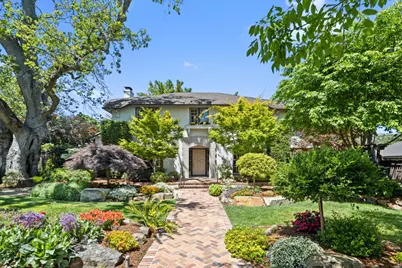 828 Blandford Blvd, Redwood City, CA 94062 - Photo 1
