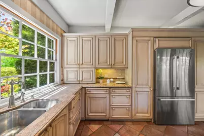 828 Blandford Blvd, Redwood City, CA 94062 - Photo 13