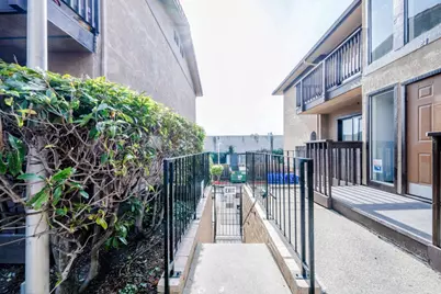 15065 Hesperian Blvd 22, San Leandro, CA 94578 - Photo 27