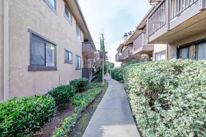 15065 Hesperian Blvd 22, San Leandro, CA 94578 - Photo 1