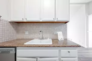15065 Hesperian Blvd 22, San Leandro, CA 94578 - Photo 9