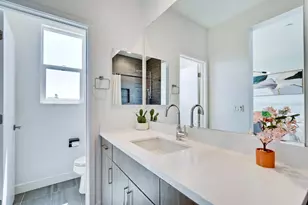 1317 Pullman Wy, Oakland, CA 94607 - Photo 39