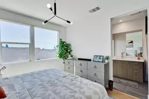 1317 Pullman Wy, Oakland, CA 94607 - Photo 43
