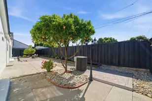1642 Glenville Dr, San Jose, CA 95124 - Photo 27