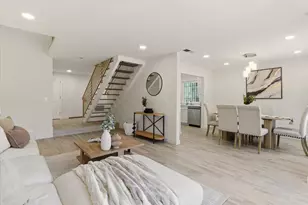1010 Polk Ln, San Jose, CA 95117 - Photo 7