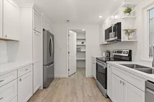 1010 Polk Ln, San Jose, CA 95117 - Photo 9