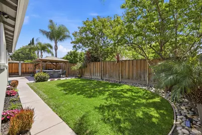456 Crosslees Dr, San Jose, CA 95111 - Photo 31