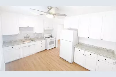 1120 Locust St, San Jose, CA 95110 - Photo 3
