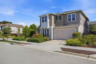 271 10th St, Marina, CA 93933 - Photo 3