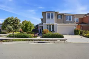 271 10th St, Marina, CA 93933 - Photo 3