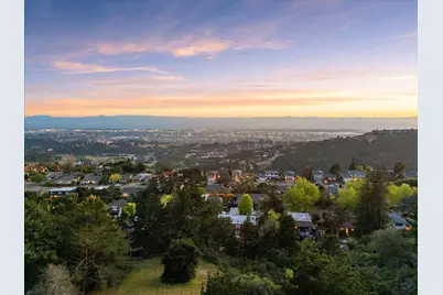 13901 Skyline Blvd, Oakland, CA 94619 - Photo 49