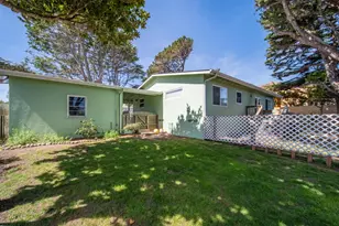 1136 Del Monte Blvd, Pacific Grove, CA 93950 - Photo 23