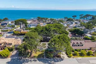 1136 Del Monte Blvd, Pacific Grove, CA 93950 - Photo 25