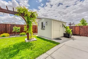 211 Scarlett Wy, Hollister, CA 95023 - Photo 71